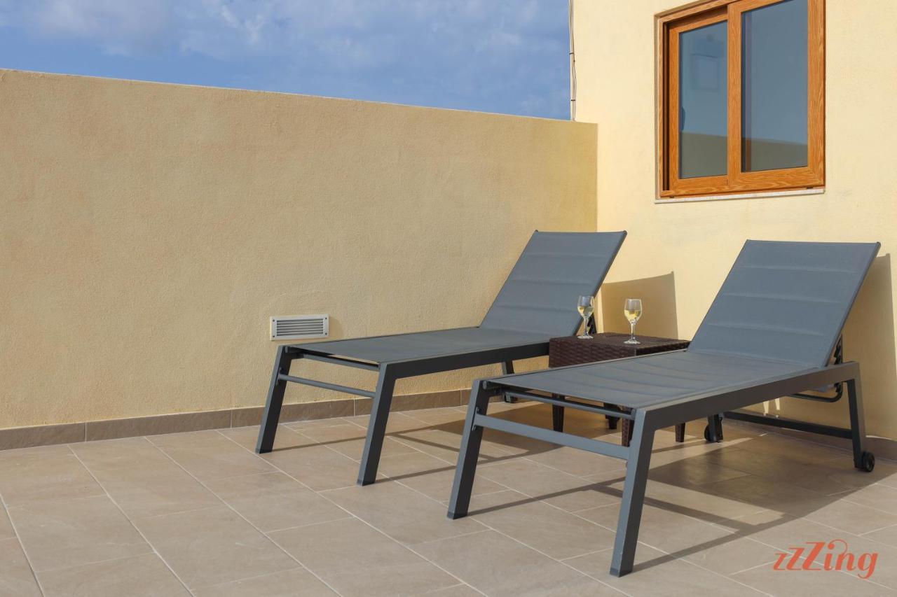 Luxurious Duplex Seafront Apt W Amazing Sea Views Birżebbuġa Dış mekan fotoğraf
