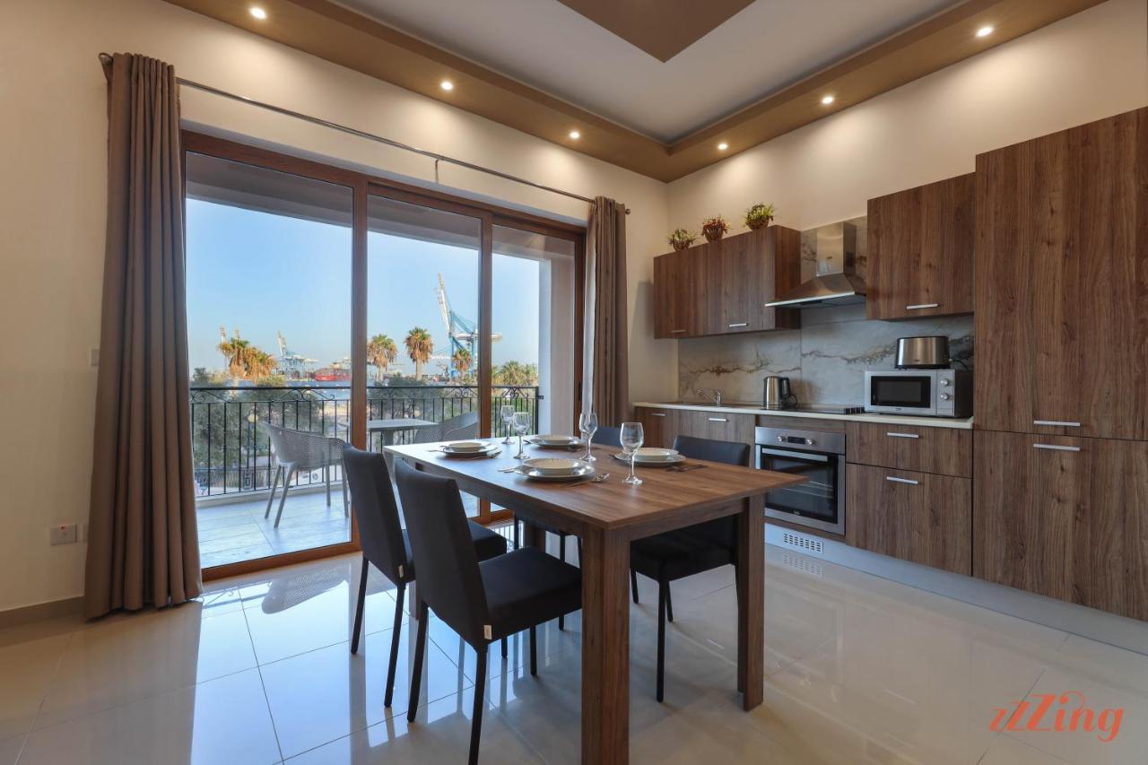 Luxurious Duplex Seafront Apt W Amazing Sea Views Birżebbuġa Dış mekan fotoğraf